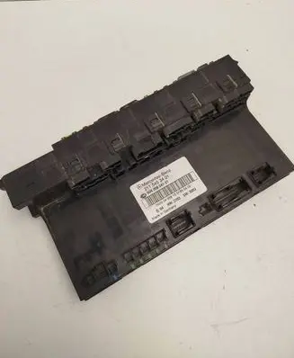Mercedes-Benz E W211 Fuse module 2115453401 5DK00804721