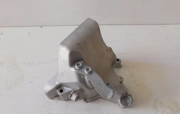 Skoda Rapid (NH) Engine mount vacuum valve 04C199207F