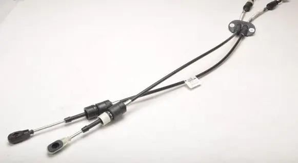 Volvo V40 Gear shift cable linkage 31325593
