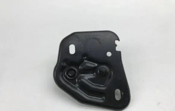 Audi A6 C7 Engine bonnet/hood lock/latch loop/hook 4G0823186