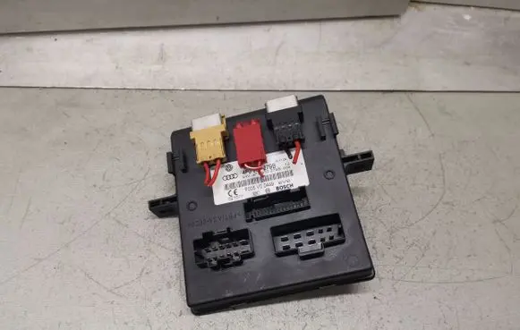 Audi A6 S6 C6 4F Comfort/convenience module 4F0907279B F005V00449 4F0910279B