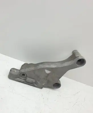 Chevrolet Volt II Engine mounting bracket
