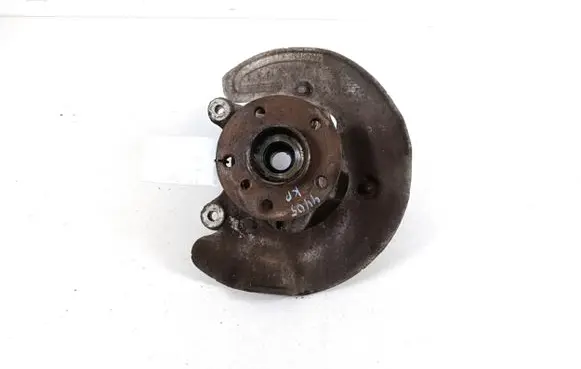 BMW 2 F46 Front wheel hub