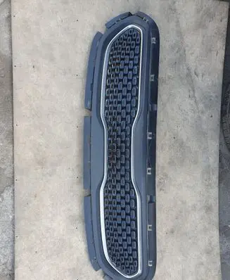KIA Niro Front bumper upper radiator grill