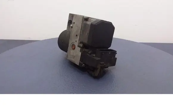 Audi A4 S4 B5 8D ABS Pump 8E0614111AH