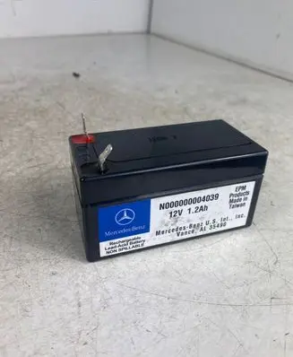 Mercedes-Benz E W212 Car battery N000000004039