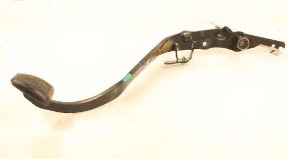 Toyota Verso Clutch pedal 0509