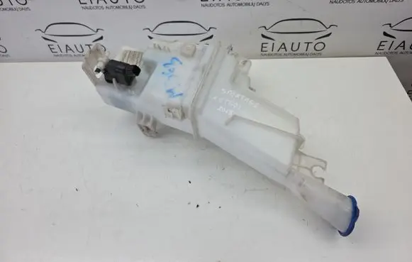 KIA Sportage Windshield washer fluid reservoir/tank 985102W500
