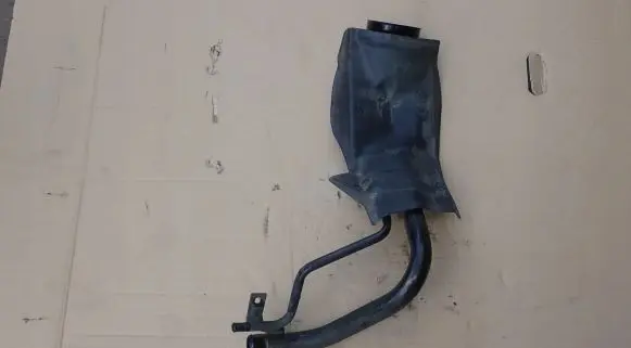 Nissan Primera Fuel tank filler neck pipe 