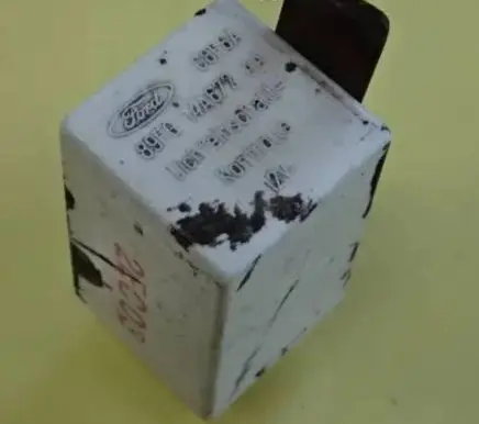 Ford Mondeo Mk III Other relay 89FG14A672AA C8F6A