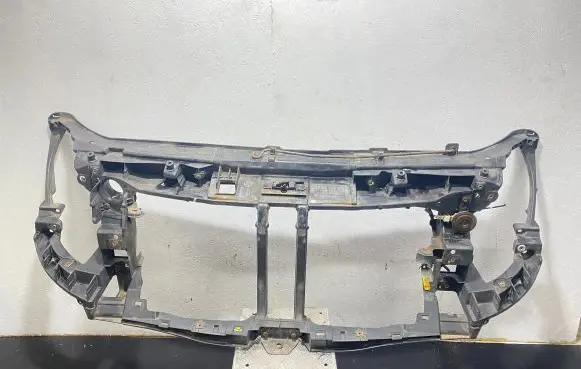 Renault Master III Radiator support slam panel 978180449R 8200657209