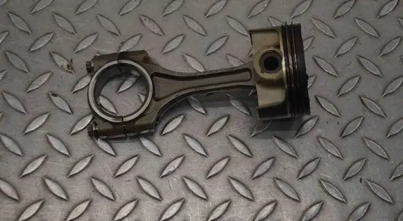 Piston