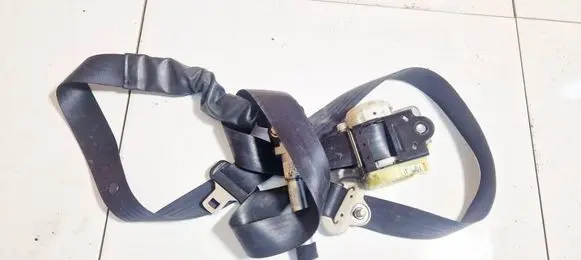Mazda 3 II Front seatbelt e40438073