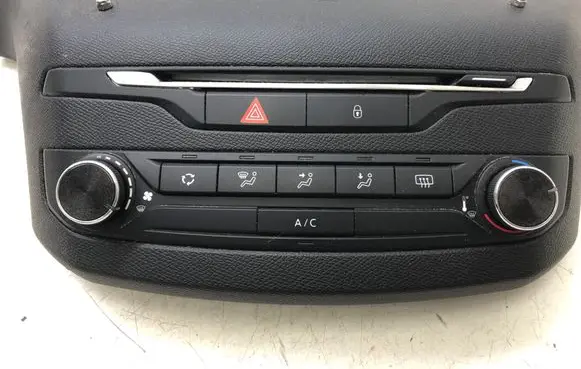 Peugeot 308 Climate control unit 96777653ZD