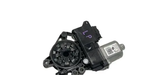 KIA Sorento IV Front door window regulator motor 82450P2010 42919