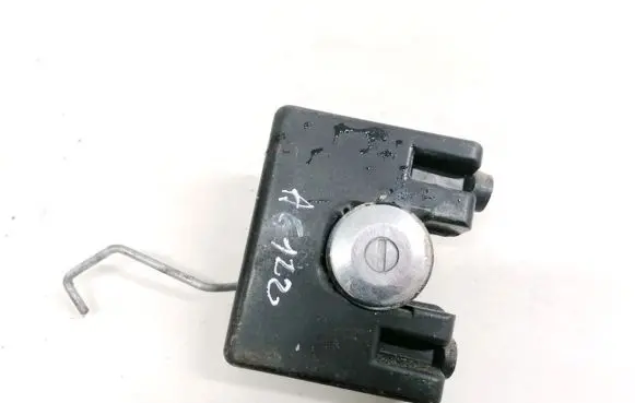 Chrysler PT Cruiser Front door lock (next to the handle) 04724911AB