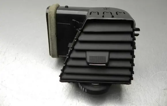 Renault Laguna III Rear air vent grill 1001022 I7487