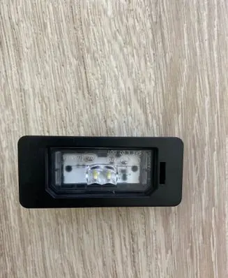 BMW 5 G30 G31 Number plate light 7410302