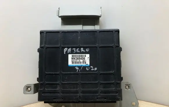 Mitsubishi Pajero Engine control unit/module MK369406 E6T01071