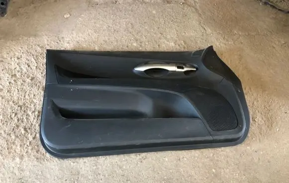 Toyota Auris 150 Front door card panel trim
