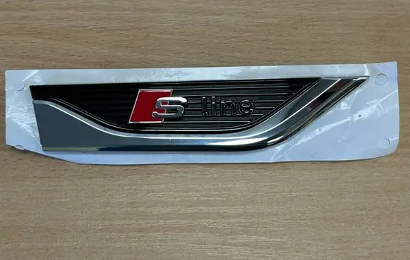 Audi A5 Fender model badge letters 8W6853602B 8W6853602BPUZ
