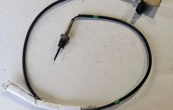 Volkswagen PASSAT B7 Exhaust gas temperature sensor 03L906088CM