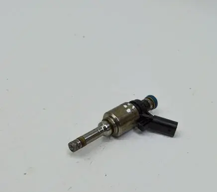 Audi A4 S4 B8 8K Fuel injector 06H906036G