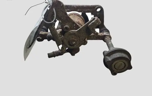 Opel Astra J Rear brake caliper