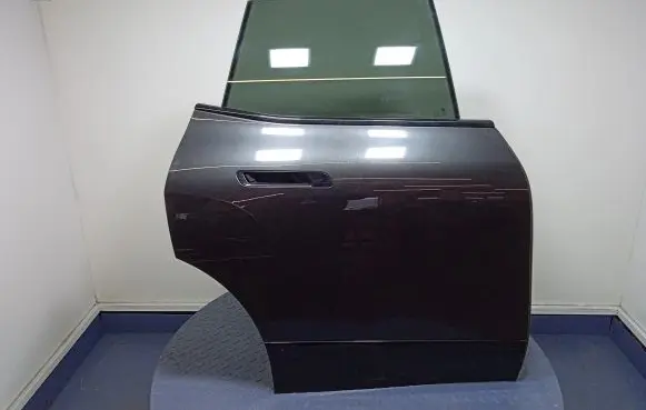 BMW iX Rear door
