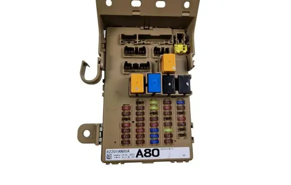 Subaru Outback (BT) Fuse module 82201AN80A JB006503N01 JB004901N