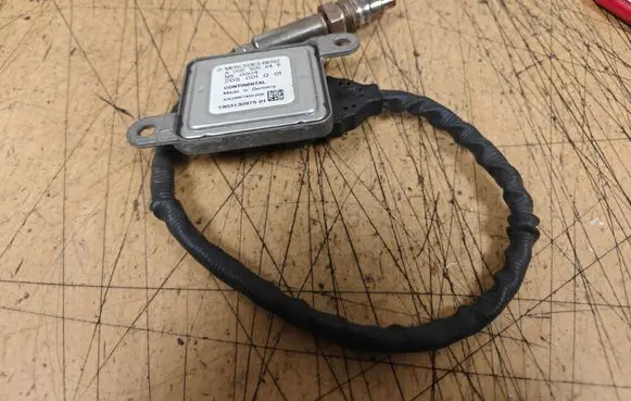 Mercedes-Benz Sprinter W906 Lambda probe sensor A0009058411