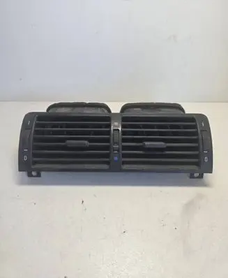 BMW 5 E39 Dash center air vent grill 8361895