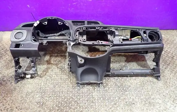 Toyota Yaris Dashboard 