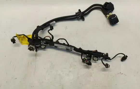 BMW 4 F32 F33 Fuel injector wires 73304004