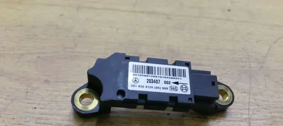Mercedes-Benz CLS C219 Airbag deployment crash/impact sensor 0018209126