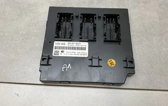Audi A1 Comfort/convenience module 8X0907063N
