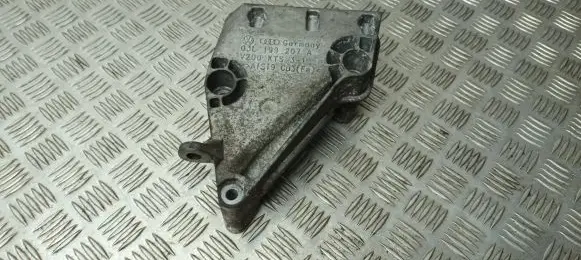 Skoda Fabia Mk2 (5J) Engine mounting bracket 03L199207A