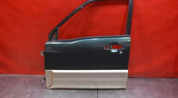 Suzuki Grand Vitara I Front door