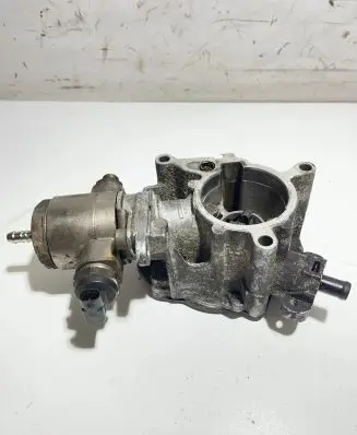 Audi Q5 SQ5 Fuel injection high pressure pump 06J127025E