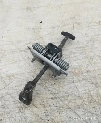 Volkswagen Sharan Front door check strap stopper