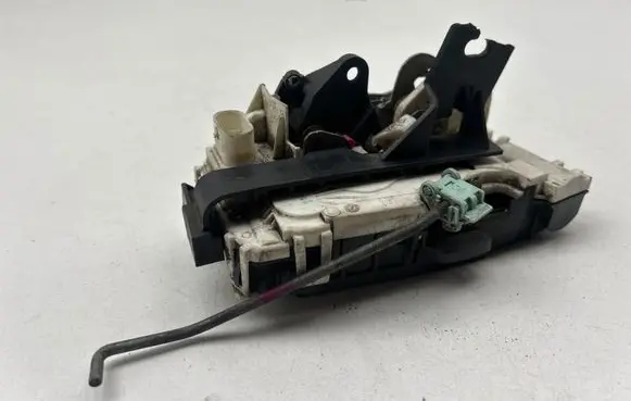Dodge Caliber Rear door lock