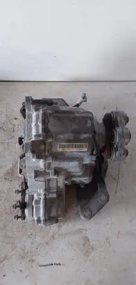 BMW 5 F10 F11 Gearbox transfer box case 8643149