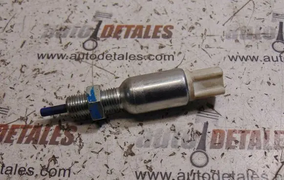 Honda CR-V Brake pedal sensor switch