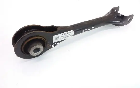 Tesla Model 3 Rear control arm 104442700G