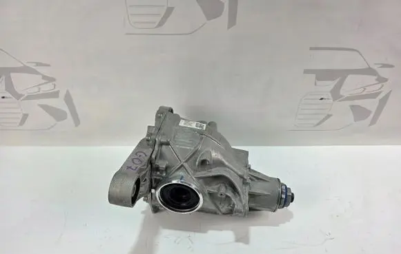 BMW X7 G07 Front differential 8849917