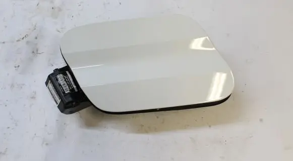 Volkswagen Touran III Fuel tank cap trim 5TA809857C