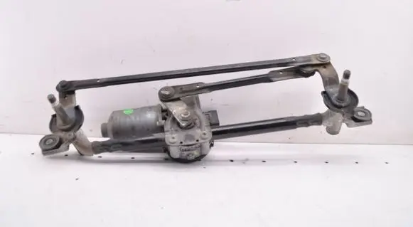 Hyundai i10 Front wiper linkage and motor