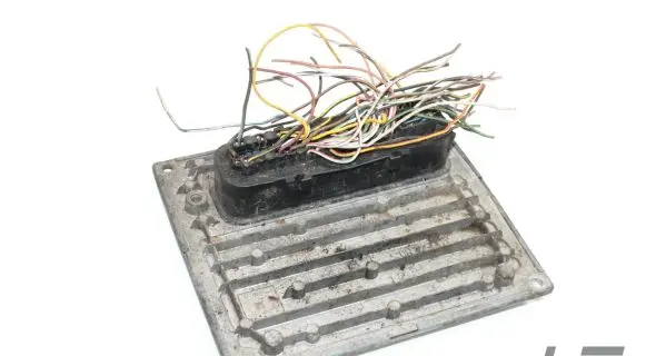 Ford Fiesta Engine control unit/module 4S6112A650CA
