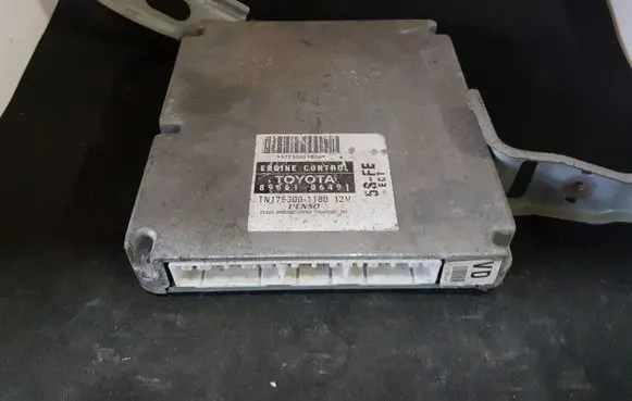 Toyota Camry Engine control unit/module 8966106491