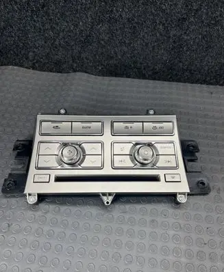 Jaguar XF X250 Climate control unit 8X2318C858BG 8X2318C858
